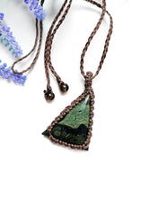 Load image into Gallery viewer, Kambaba Jasper Macrame Necklace
