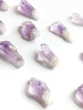 Load image into Gallery viewer, Natural Amethyst Points (Small)
