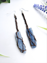 Load image into Gallery viewer, Blue Kyanite Macrame Earrings
