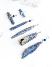 Load image into Gallery viewer, Blue Kyanite Necklace
