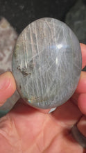 Load and play video in Gallery viewer, Labradorite Palm Stones (Rainbow Flash)
